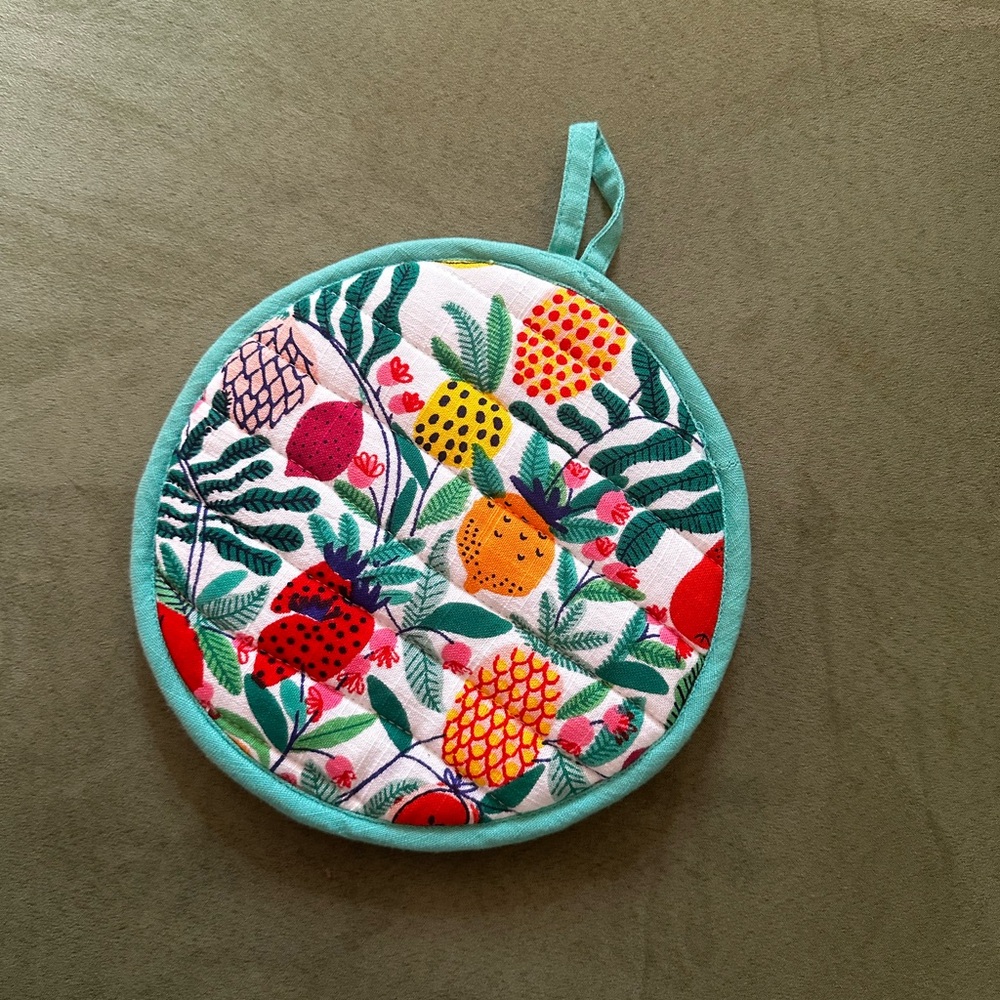 Anthropologie Multicolor Fruit and Leaf Pot Holder